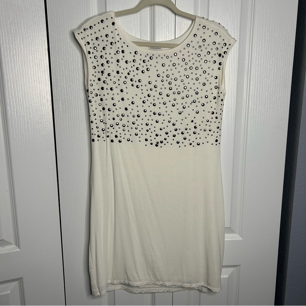 Boston Proper Women’s Cream Embellished Lined Mini Dress Size Medium 100% Modal